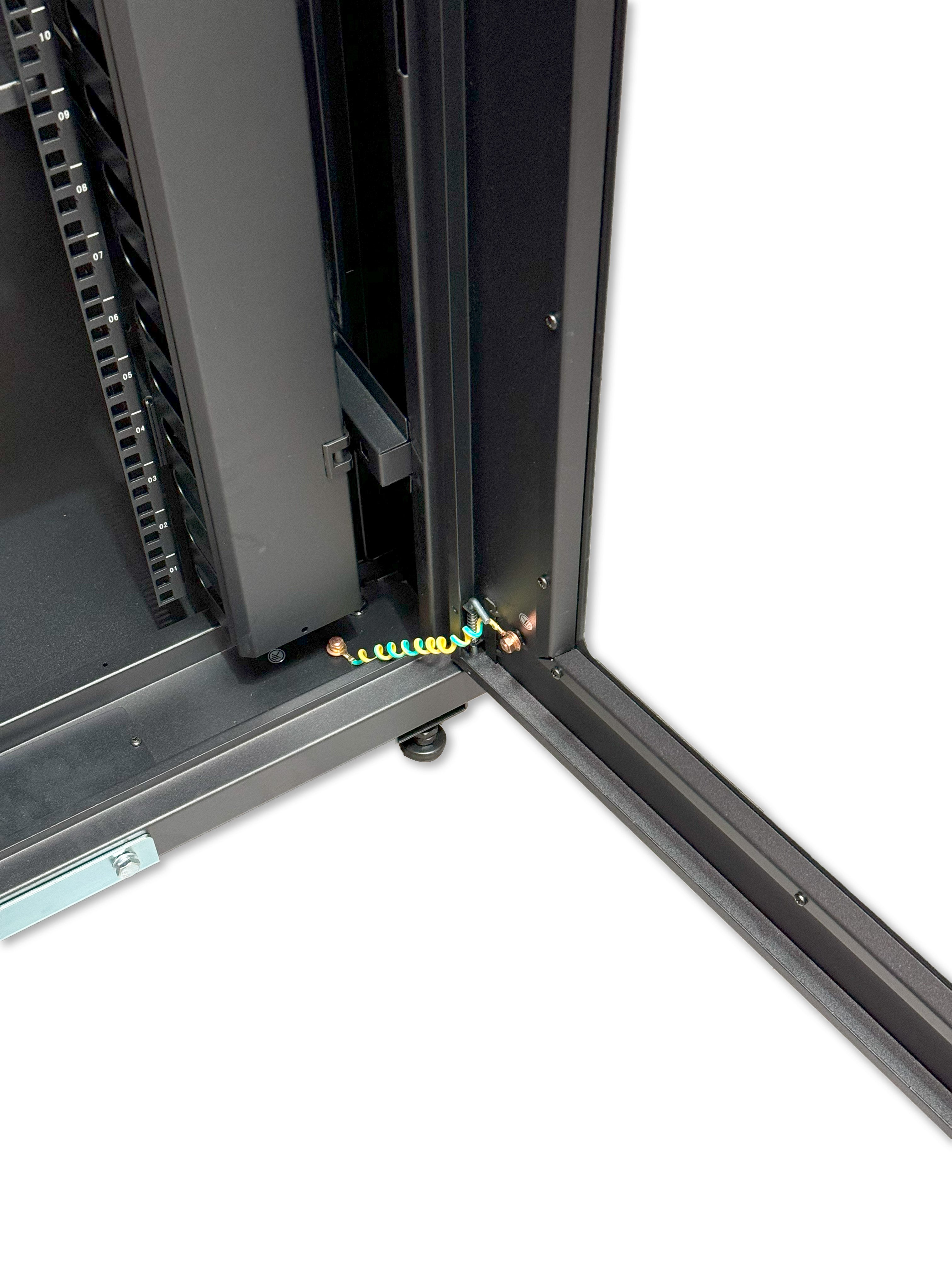 Serveredge 42RU 800W x 1000D 2 Section Co-location Fully Assembled Free Standing Cabinet